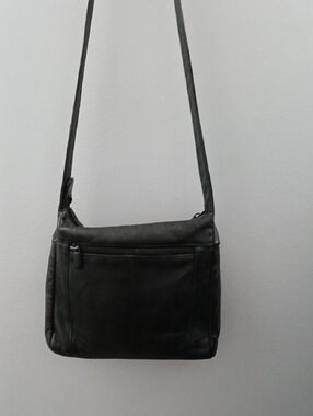 Classic Black Leather Shoulder Bag for Women By Derek Alexander